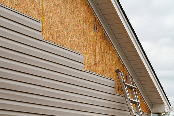 24/7 Emergency Vinyl Siding experts in Conover, OH